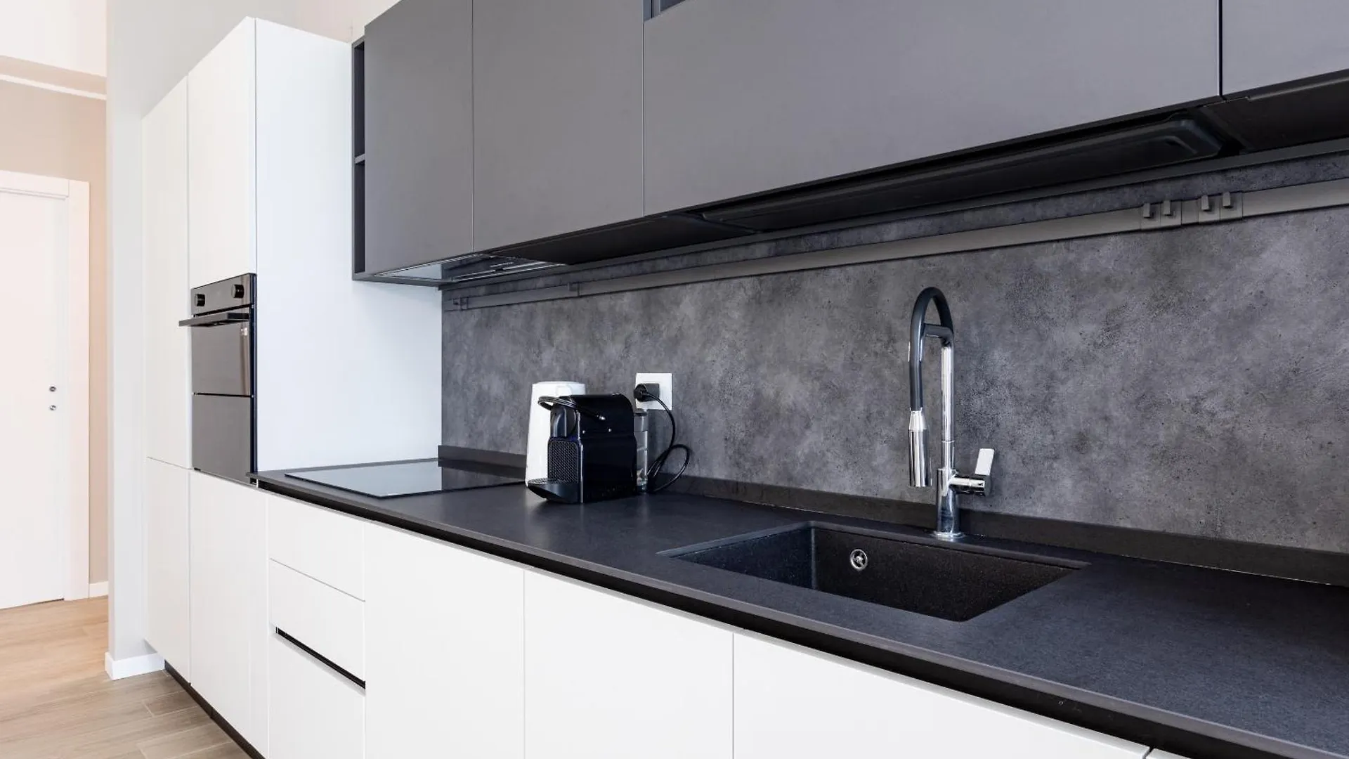 Certosa Enchanting Apartment With Balcony - Top Collection Milán