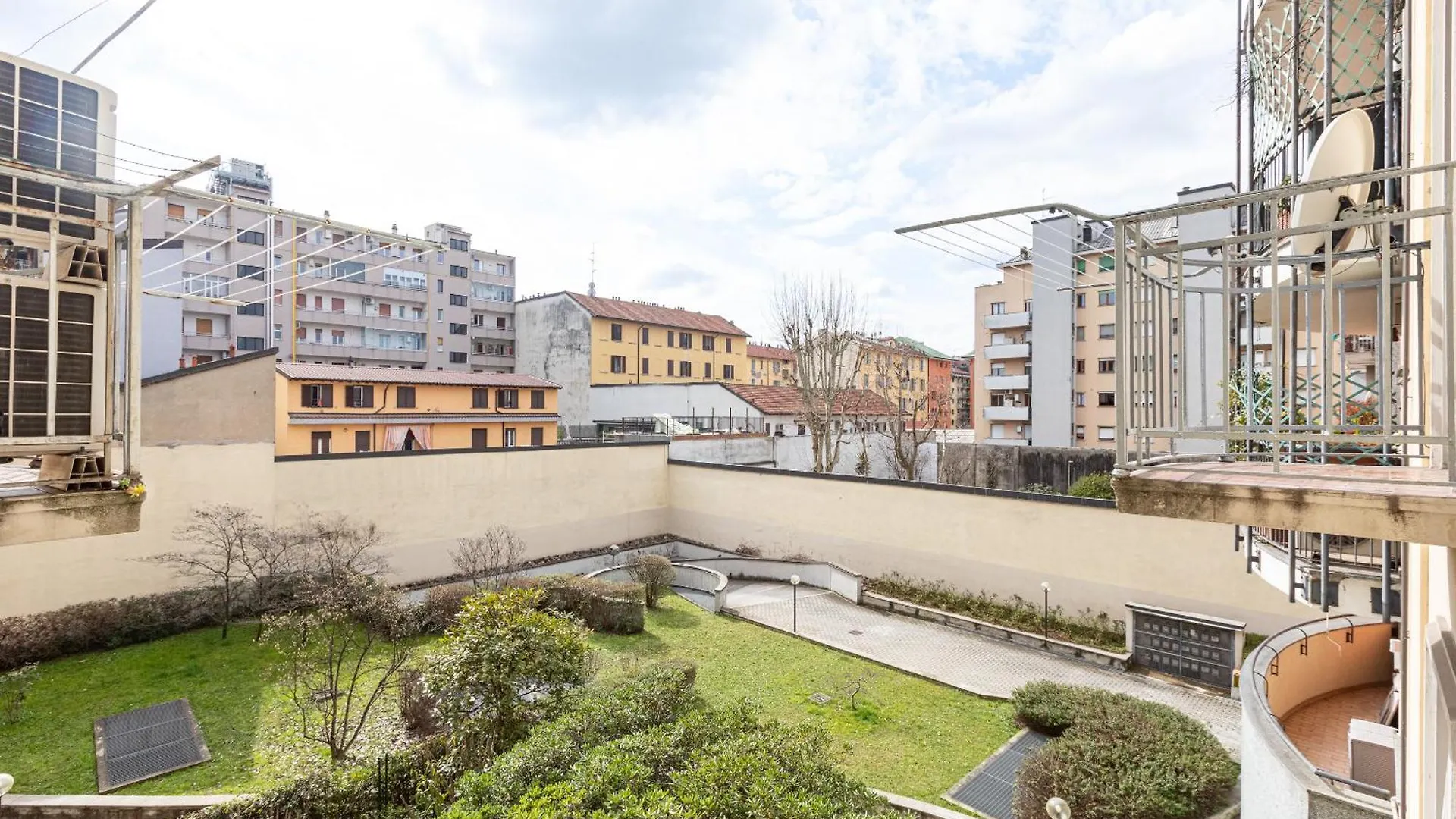Certosa Enchanting Apartment With Balcony - Top Collection Milán