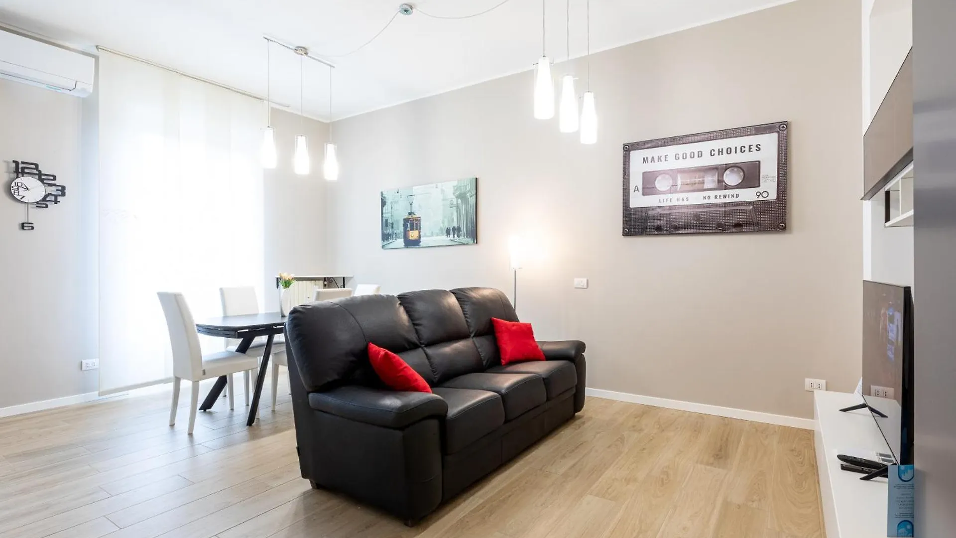 Certosa Enchanting Apartment With Balcony - Top Collection Milán Italia
