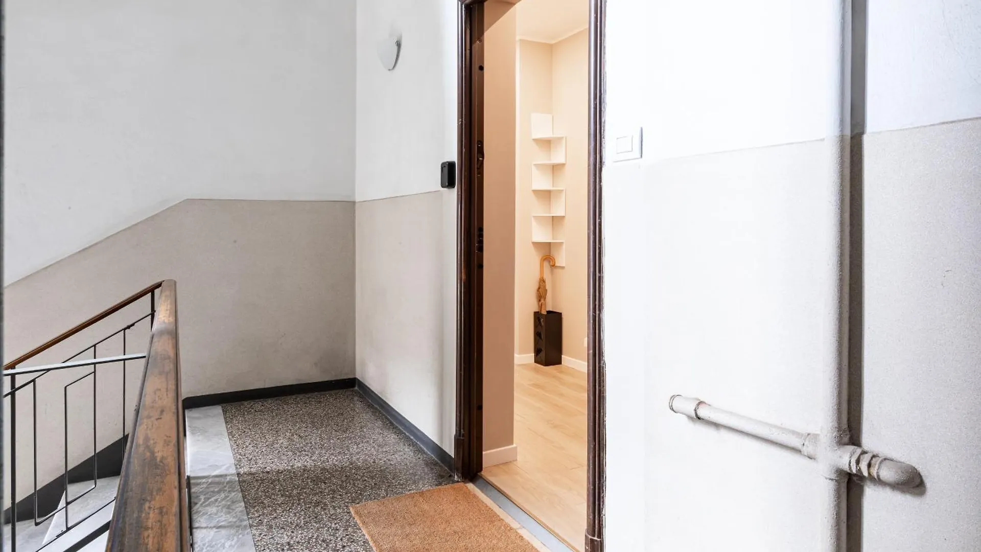 Certosa Enchanting Apartment With Balcony - Top Collection ミラノ イタリア
